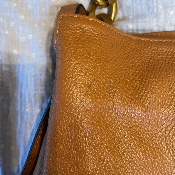 Brown Leather Shoulder Bag with Gold Chain - Picture 4 of 5